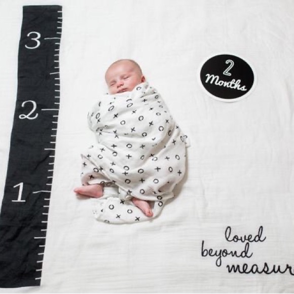 Lulujo first year Muslin blanket milestones gender neutral Loved beyond measure - Picture 4 of 12